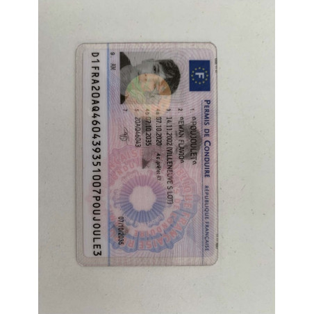Faux papier d’identiter